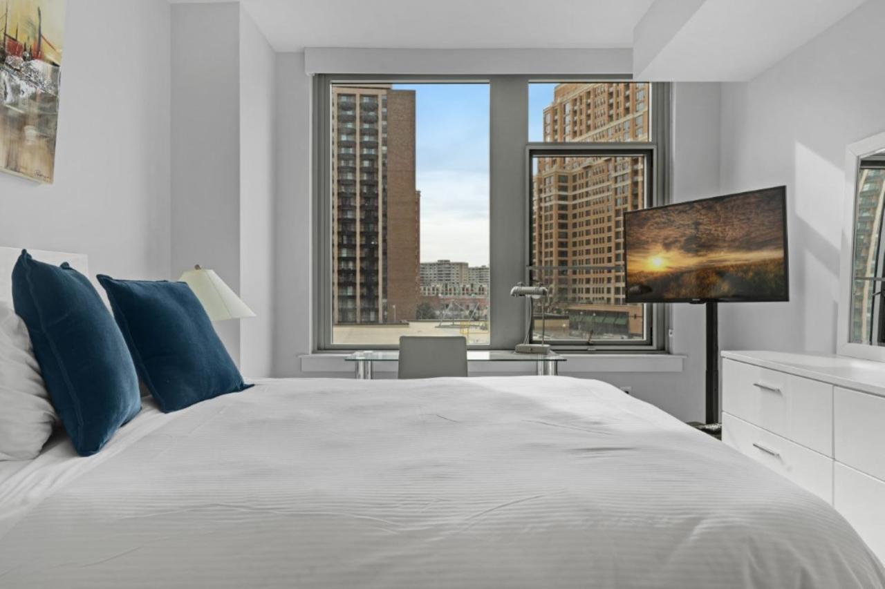 Global Luxury Suites Crystal City Arlington Ngoại thất bức ảnh