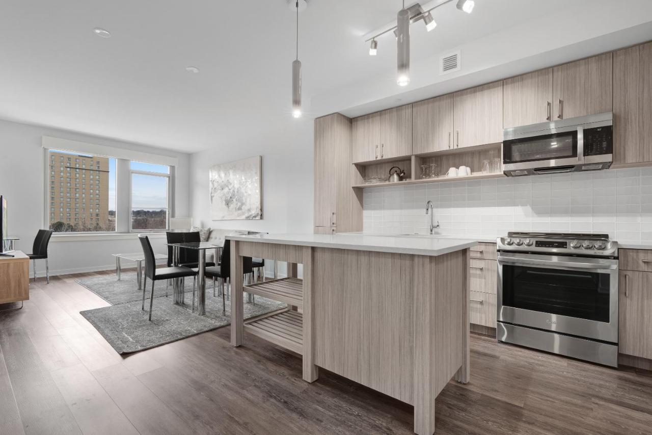 Global Luxury Suites Crystal City Arlington Ngoại thất bức ảnh