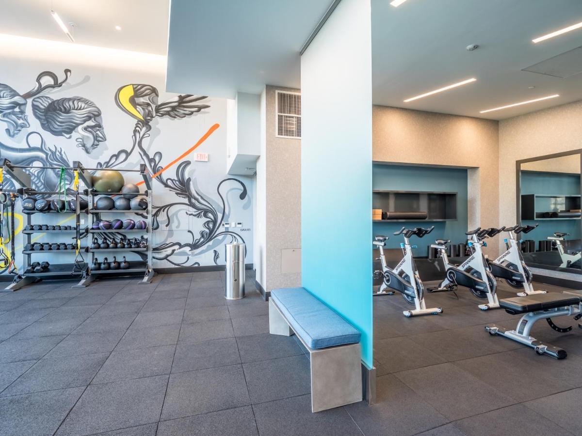 Global Luxury Suites Crystal City Arlington Ngoại thất bức ảnh