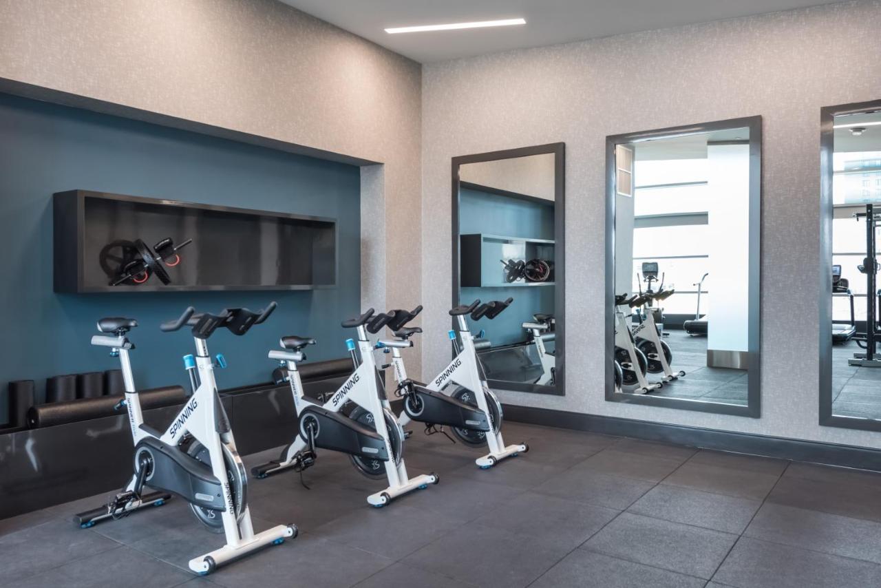 Global Luxury Suites Crystal City Arlington Ngoại thất bức ảnh