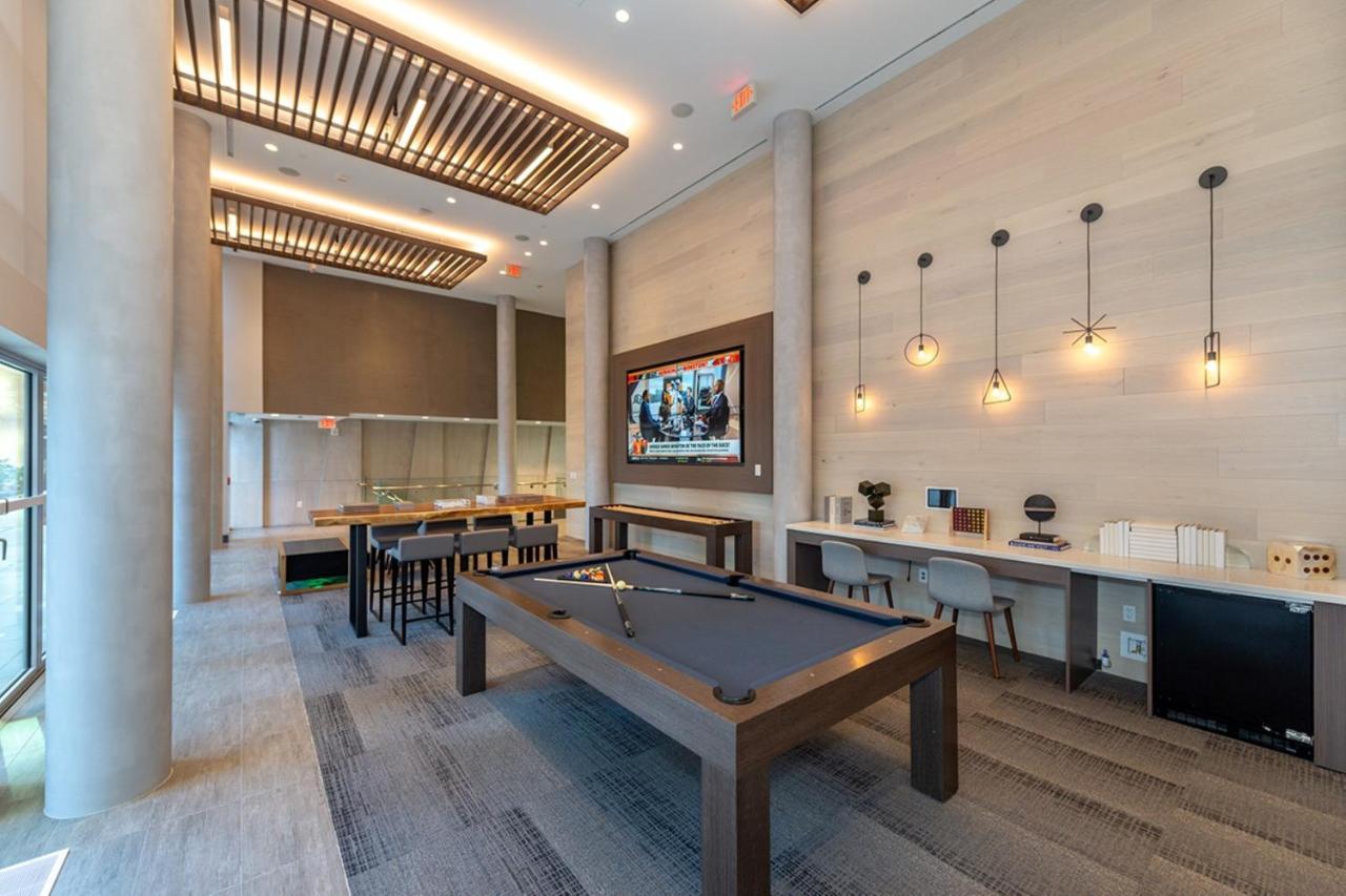 Global Luxury Suites Crystal City Arlington Ngoại thất bức ảnh