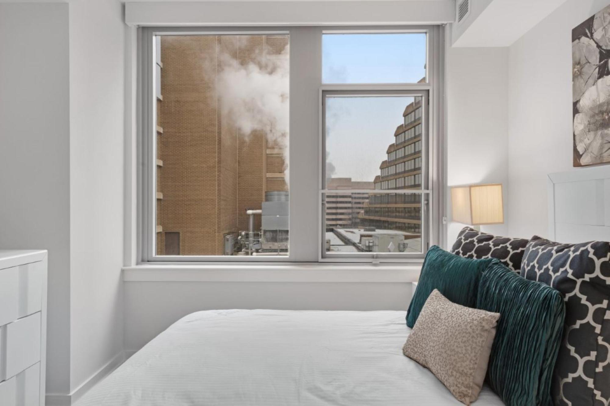 Global Luxury Suites Crystal City Arlington Phòng bức ảnh