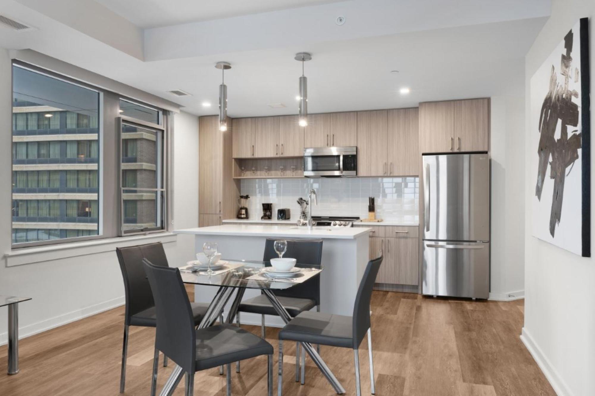 Global Luxury Suites Crystal City Arlington Phòng bức ảnh