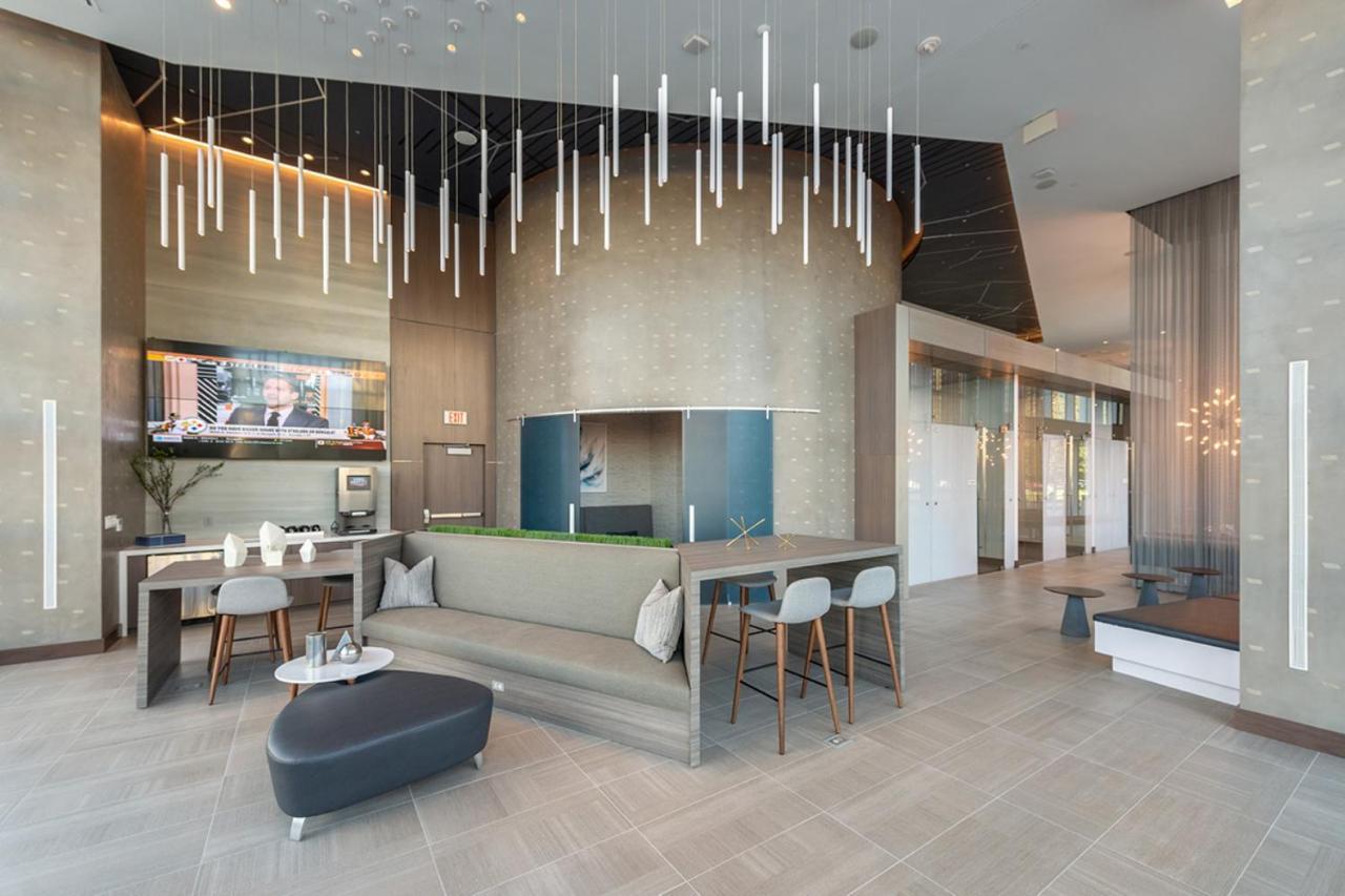 Global Luxury Suites Crystal City Arlington Ngoại thất bức ảnh