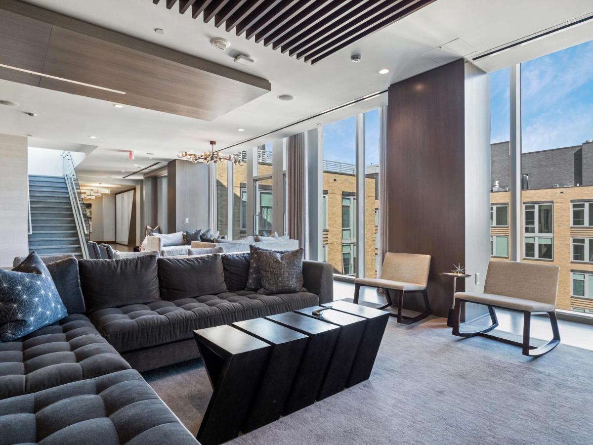 Global Luxury Suites Crystal City Arlington Ngoại thất bức ảnh
